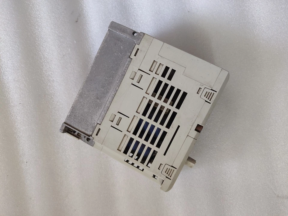 LARSEN & TOUBRO CX 2000 LTVF-C40003BAA VFD TESTED OK